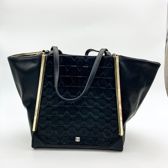 NWT HEIRLOOM Black Embossed Leather Wing Tote - Picture 3 of 5